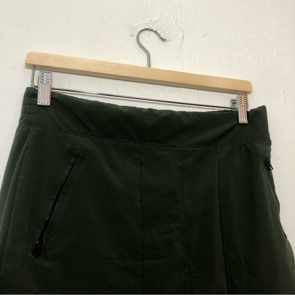 Athleta Chelsea Cargo Skort Tennis Skirt With Shorts Activewear Olive Green 6 - Picture 4 of 9